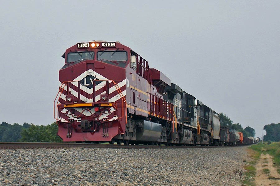 ns8104f