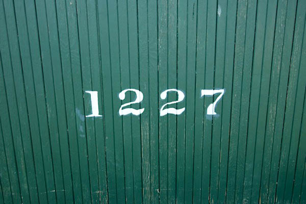 up1227f6