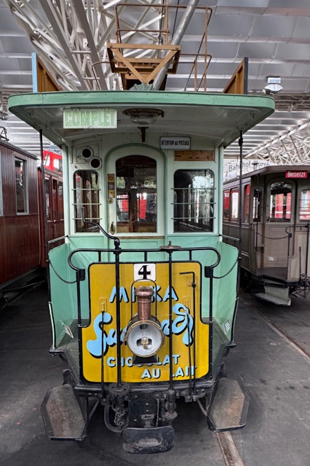 tram8