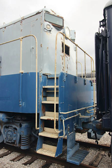 tvaF3060f2
