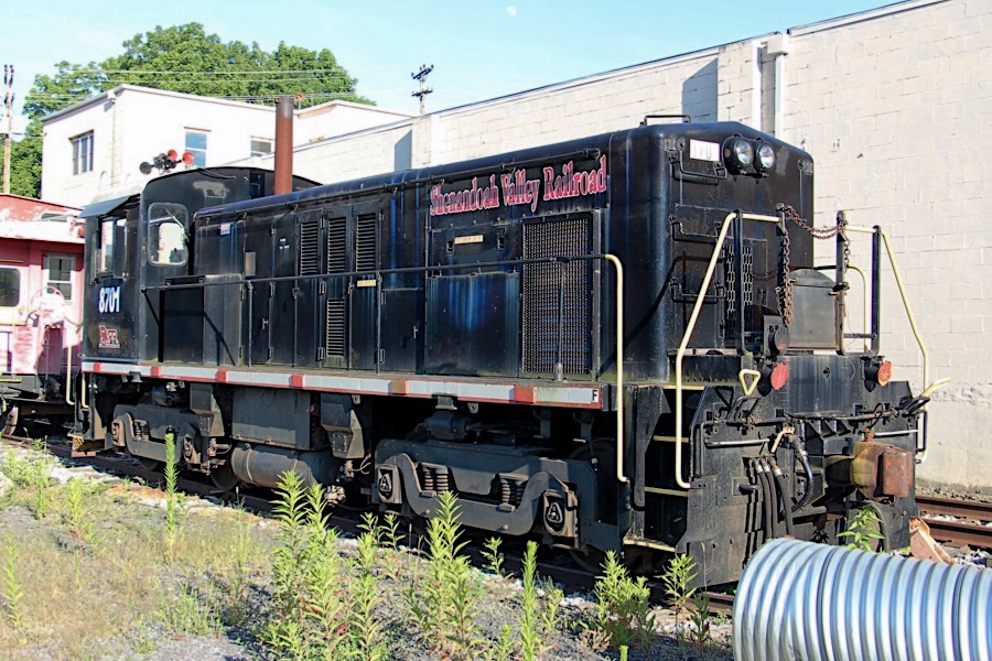 sv8701e